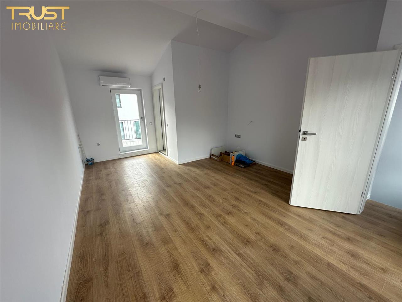 Duplex I 116 Mp + Teren I 3 parcari, Manastur